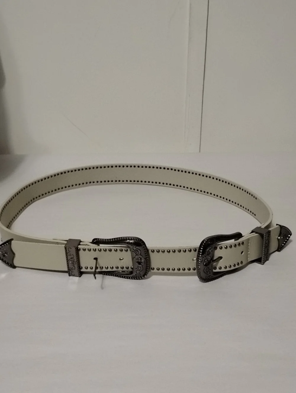 American Eagle Double Buckle Western-Style White Belt with Stud Detailing